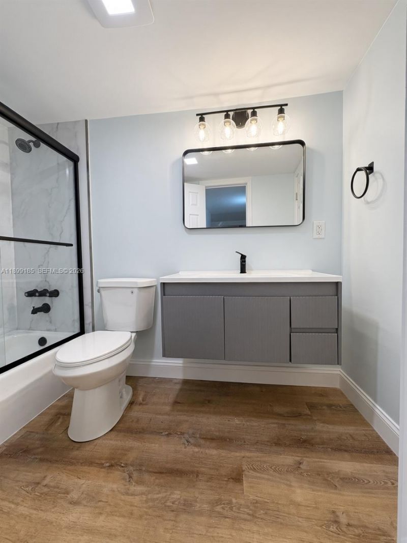 2920 Point East Dr, Unit N311, Aventura, FL 33160 Photo