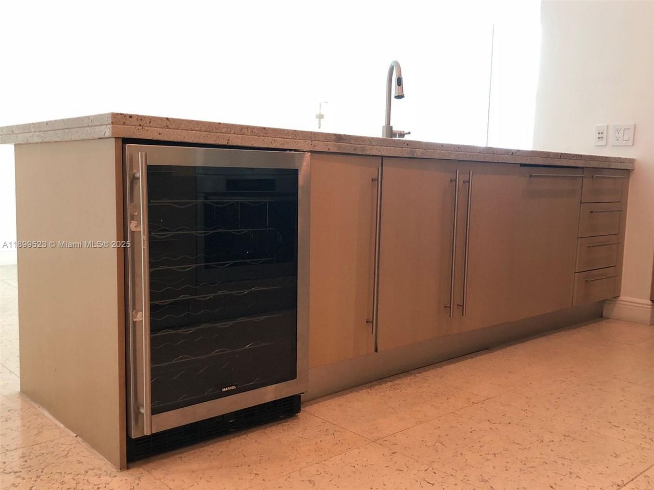 900 Brickell Key Blvd, Unit 2205, Miami, FL 33131 Photo