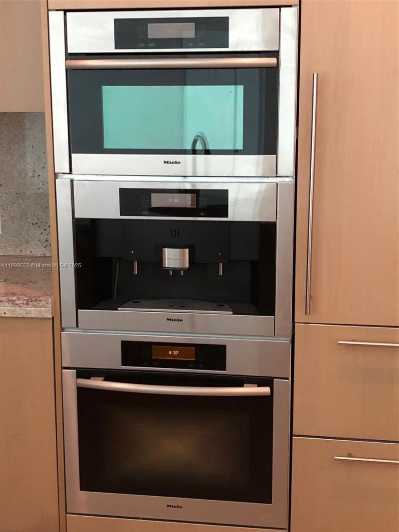 900 Brickell Key Blvd, Unit 2205, Miami, FL 33131 Photo