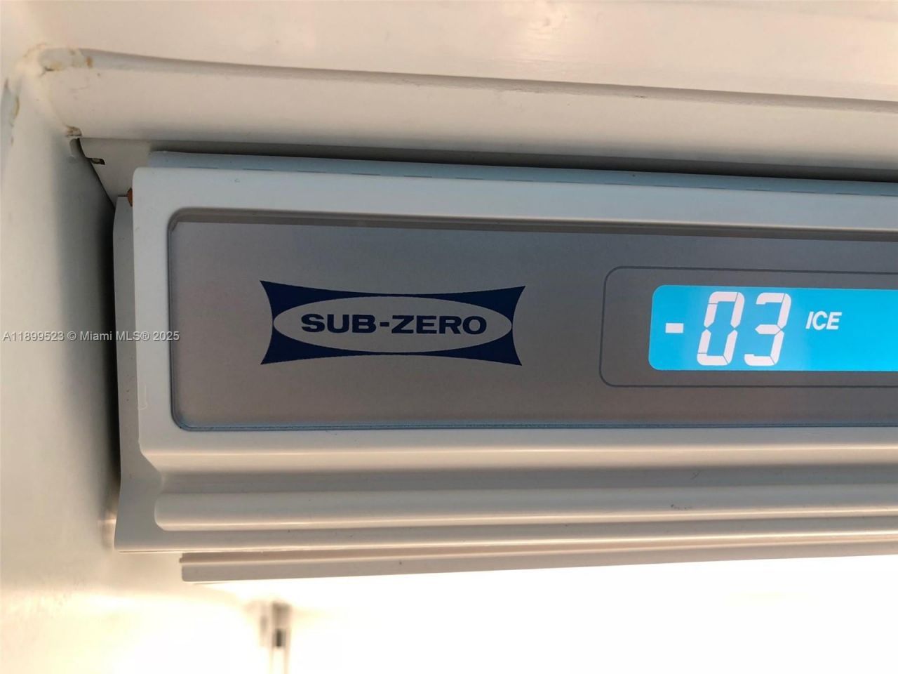 900 Brickell Key Blvd, Unit 2205, Miami, FL 33131 Photo