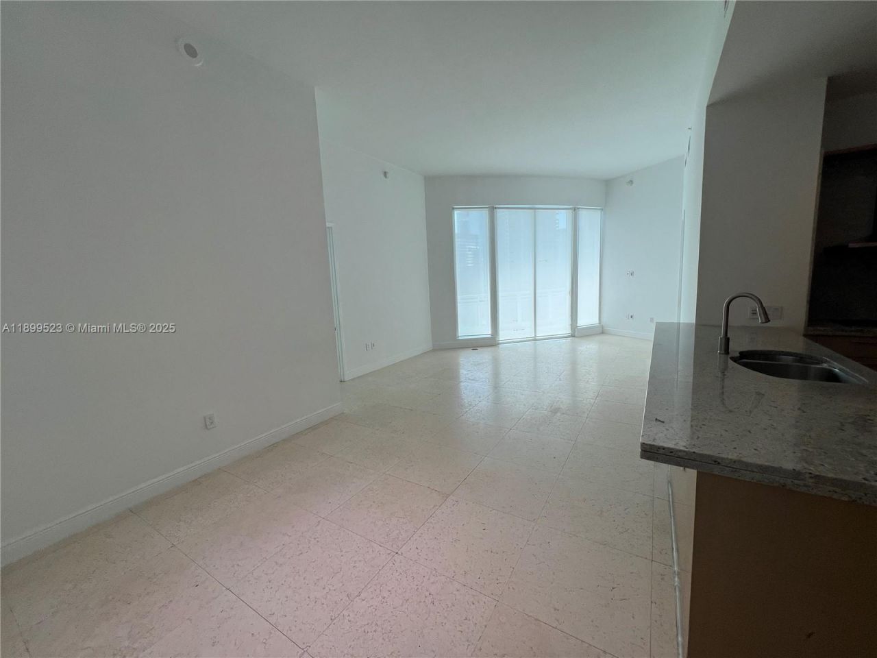 900 Brickell Key Blvd, Unit 2205, Miami, FL 33131 Photo