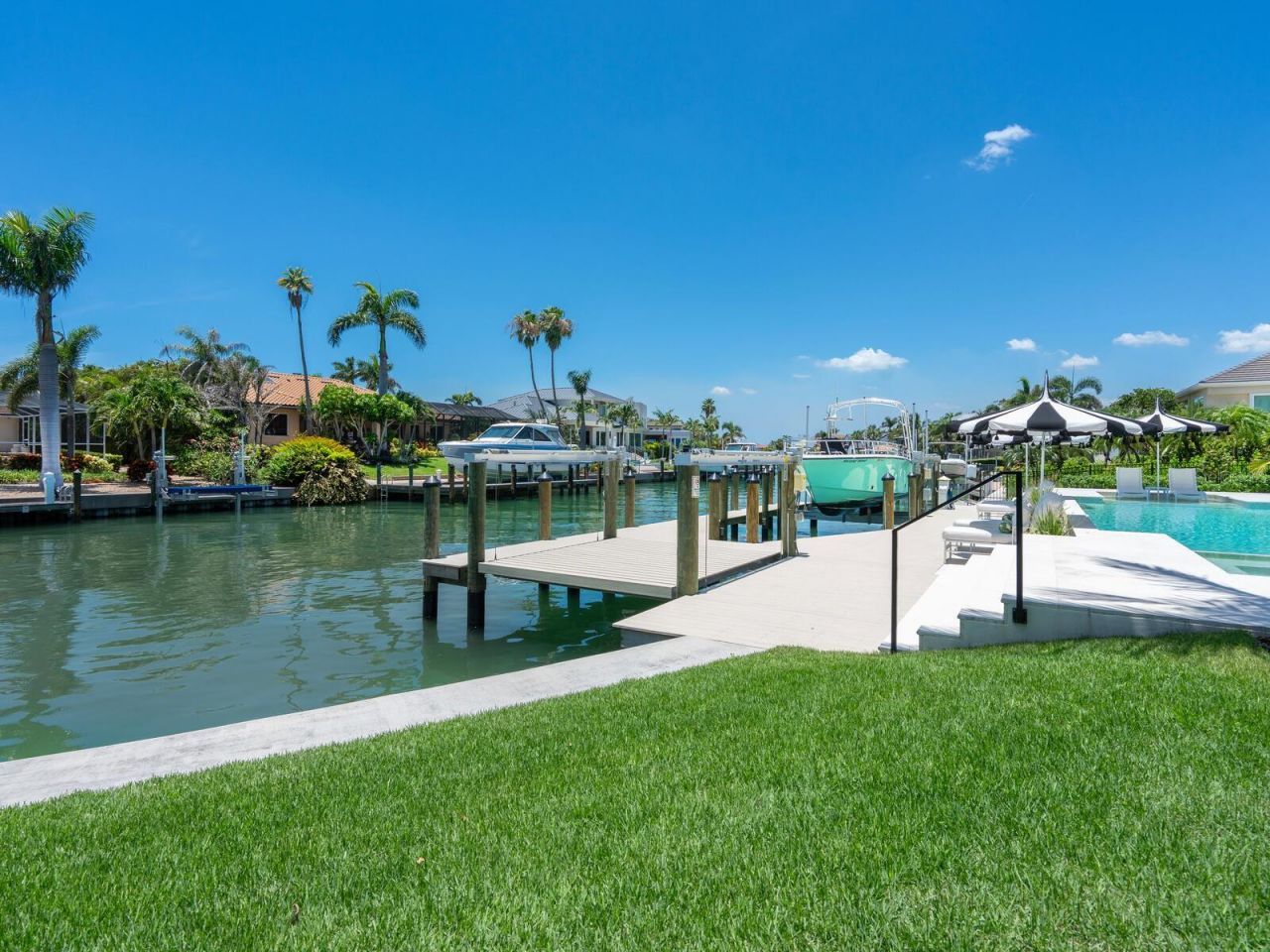 440 Meadow Lark Drive, Sarasota, FL 34236 Photo