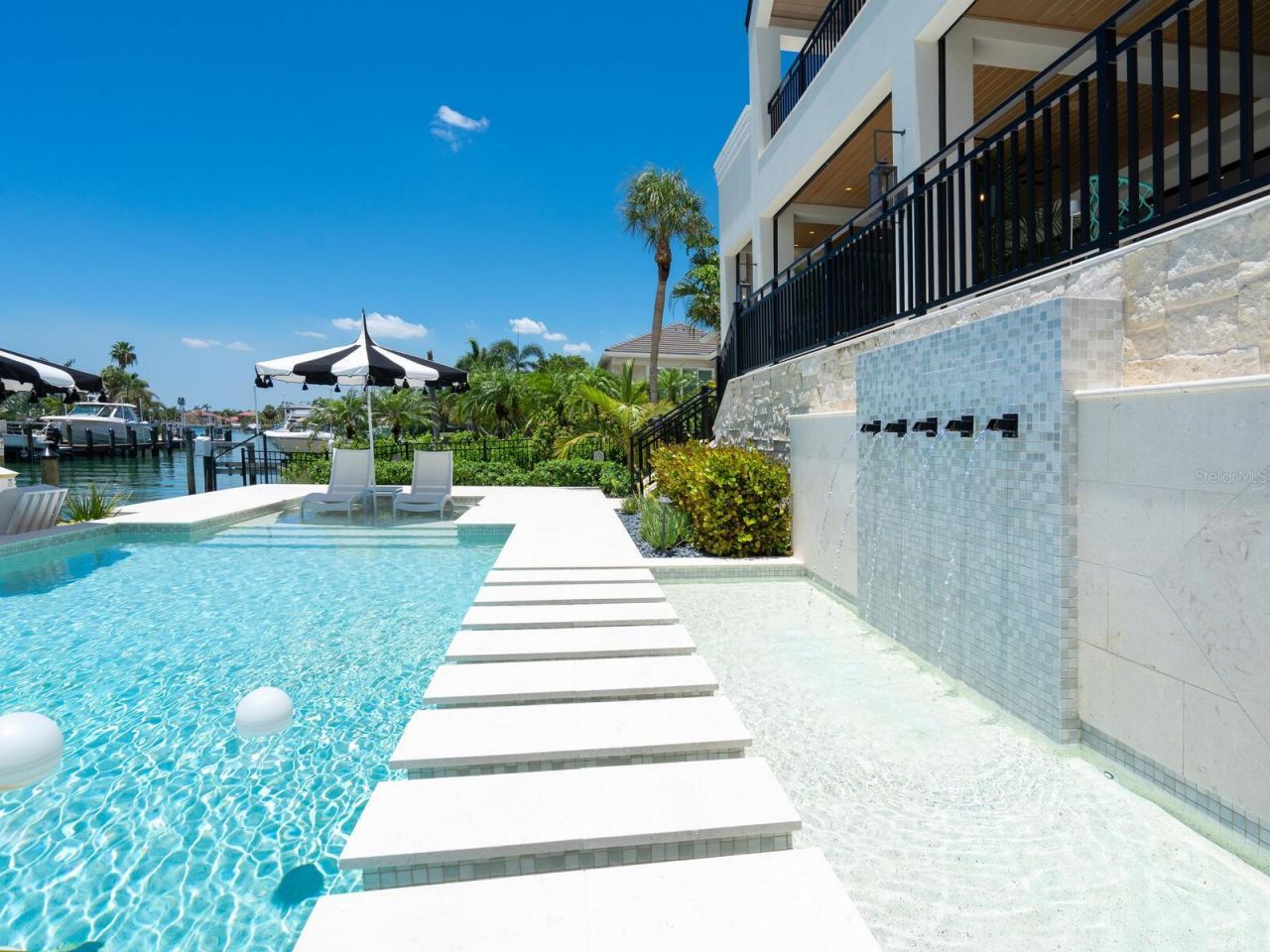 440 Meadow Lark Drive, Sarasota, FL 34236 Photo