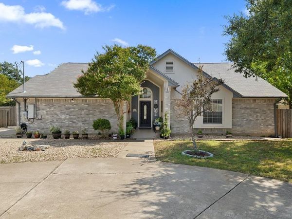 1102 Oak Hollow DR, Leander, TX 78641