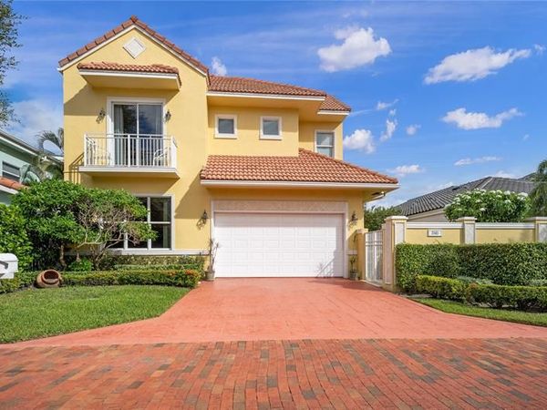 3585 Admirals Way, Delray Beach, FL 33483
