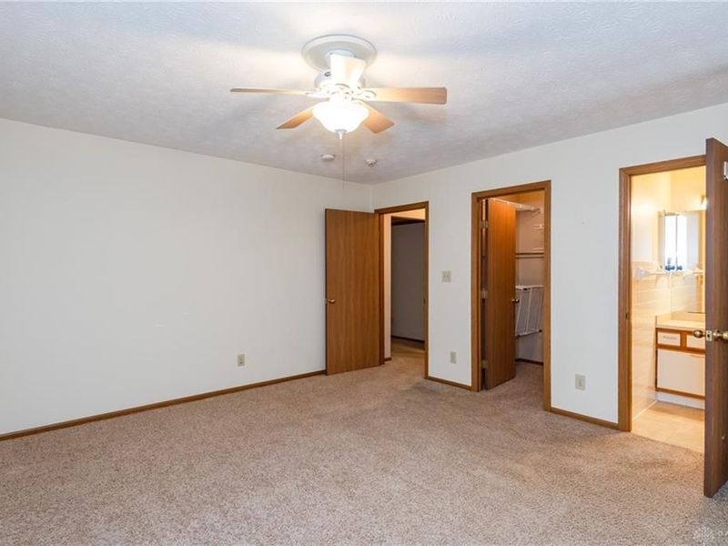 6686 Oakwood Lane, Dayton, OH 45424 Photo 16