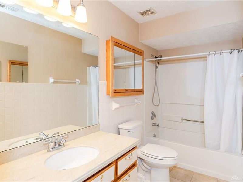 6686 Oakwood Lane, Dayton, OH 45424 Photo 25