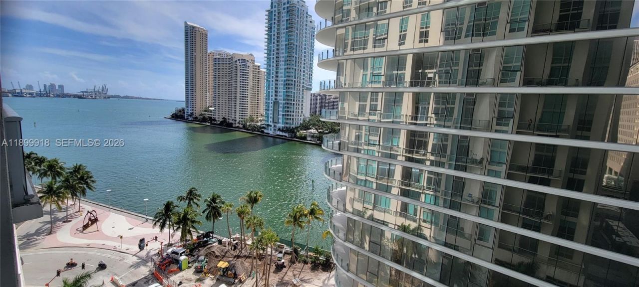 300 S Biscayne Blvd, Unit L-1004, Miami, FL 33131 Photo