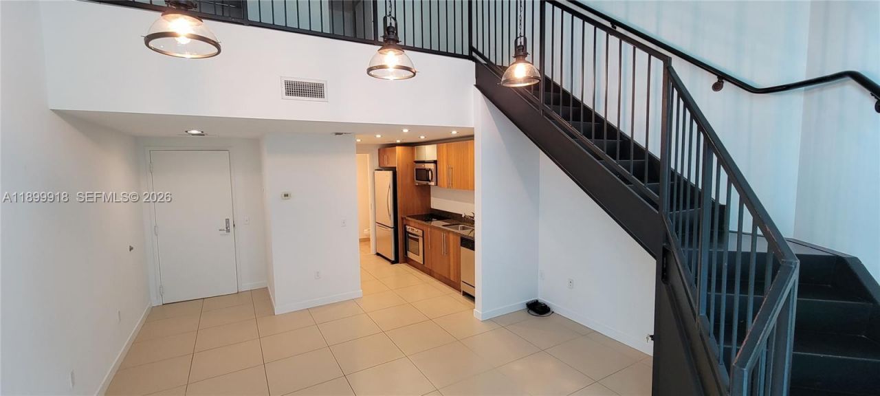 300 S Biscayne Blvd, Unit L-1004, Miami, FL 33131 Photo