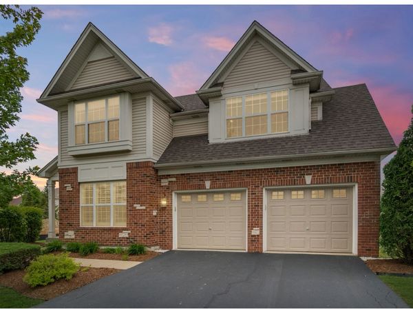 12354 S Blue Water Parkway, Plainfield, IL 60585