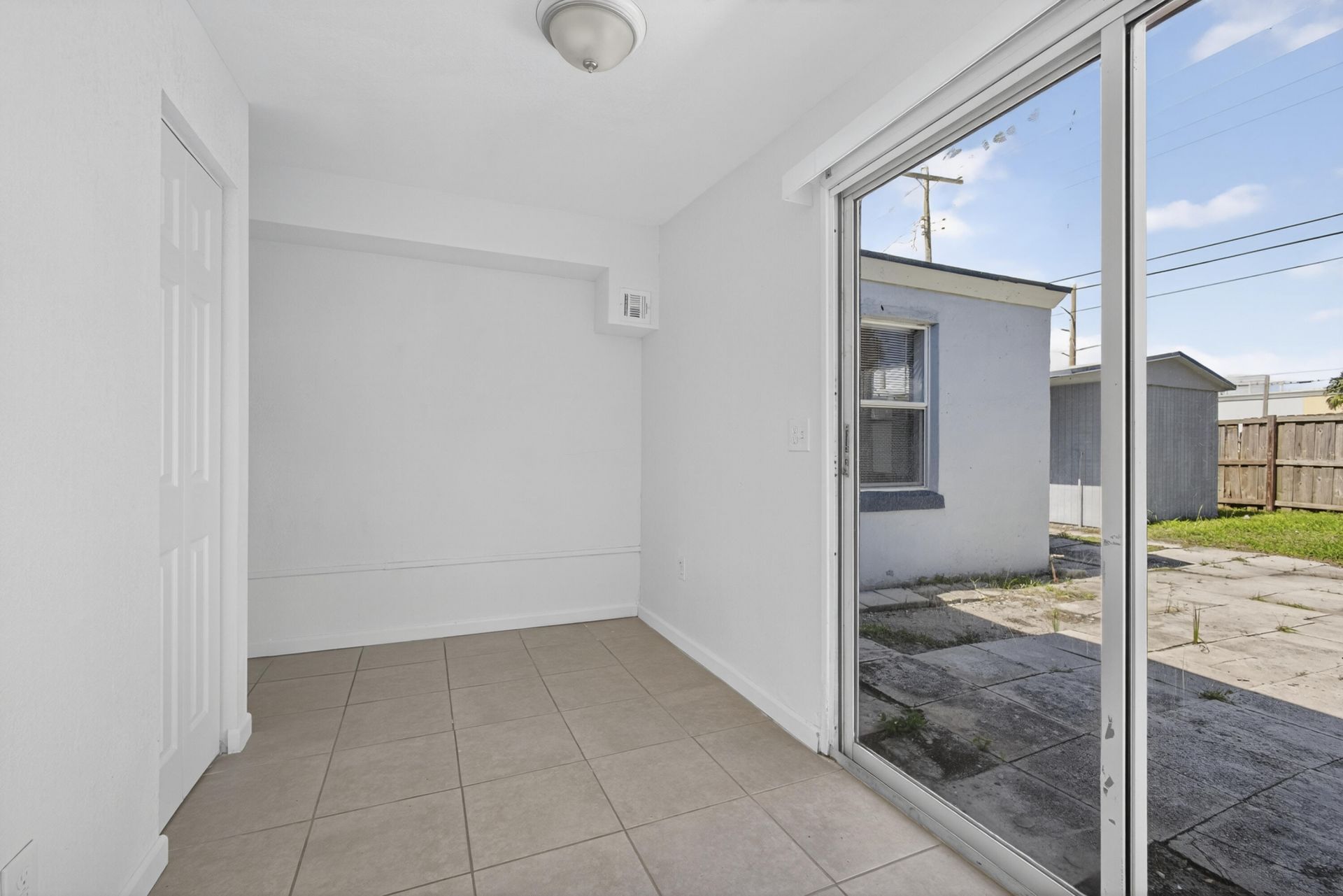 146 W 18th Street, Riviera Beach, FL 33404 Photo