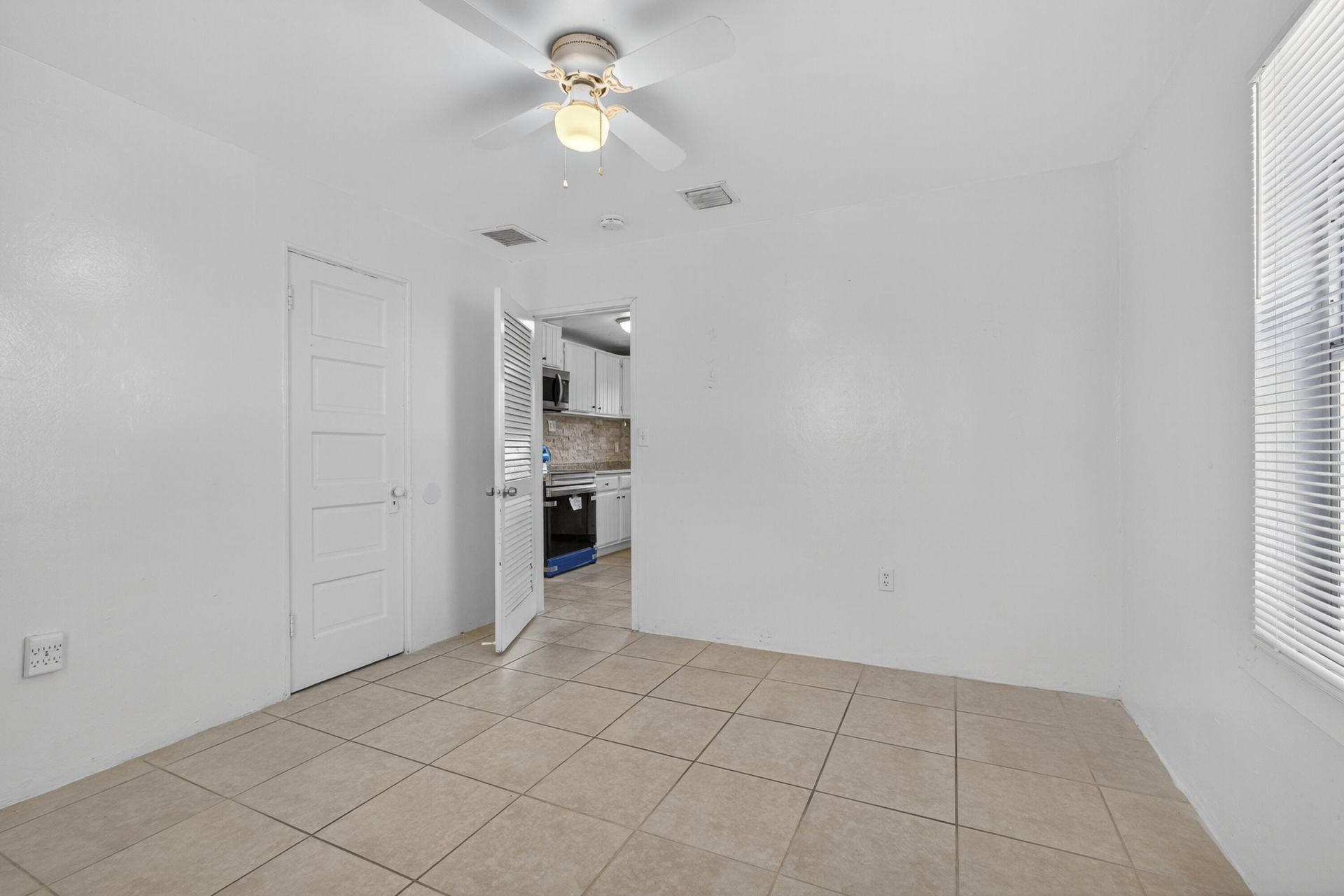 146 W 18th Street, Riviera Beach, FL 33404 Photo
