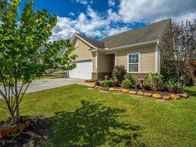 419 Thoroughbred Dr Drive, Moncks Corner, SC 29461