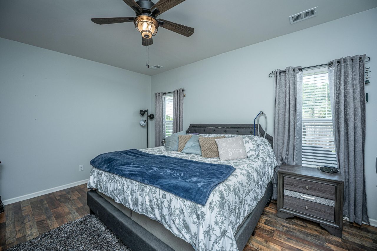 419 Thoroughbred Dr Drive Photo 11