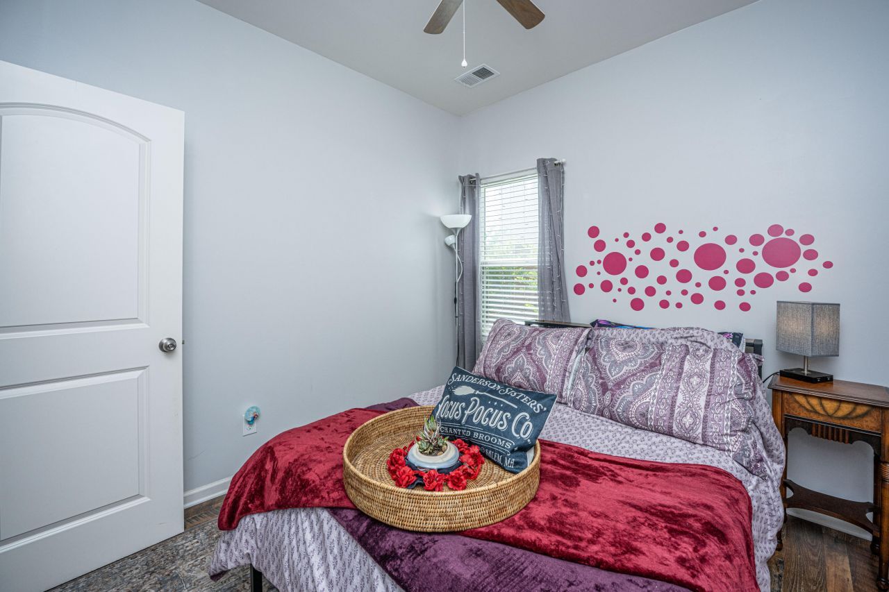 419 Thoroughbred Dr Drive Photo 14