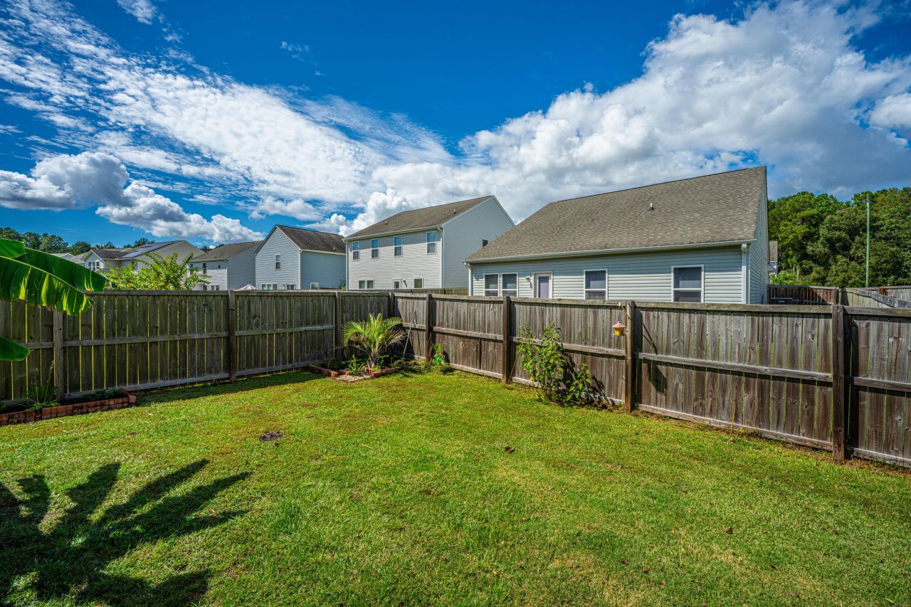 419 Thoroughbred Dr Drive Photo 21