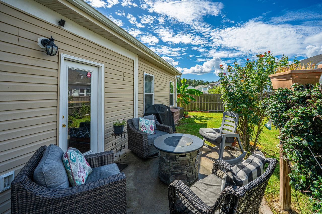 419 Thoroughbred Dr Drive Photo 24