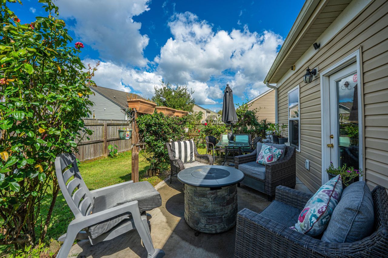 419 Thoroughbred Dr Drive Photo 26