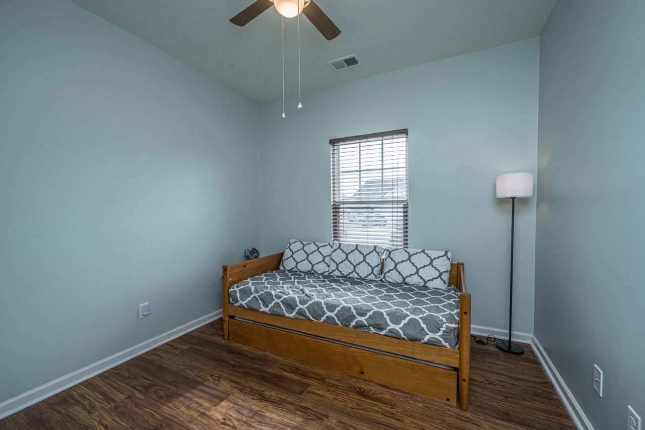 419 Thoroughbred Dr Drive Photo 5