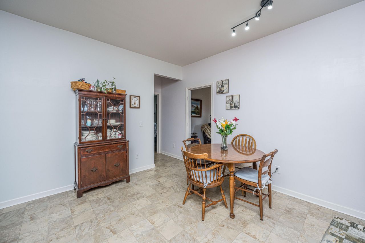 419 Thoroughbred Dr Drive Photo 55