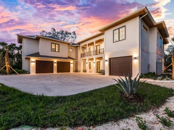 24 N POLK DRIVE, SARASOTA, FL 34236