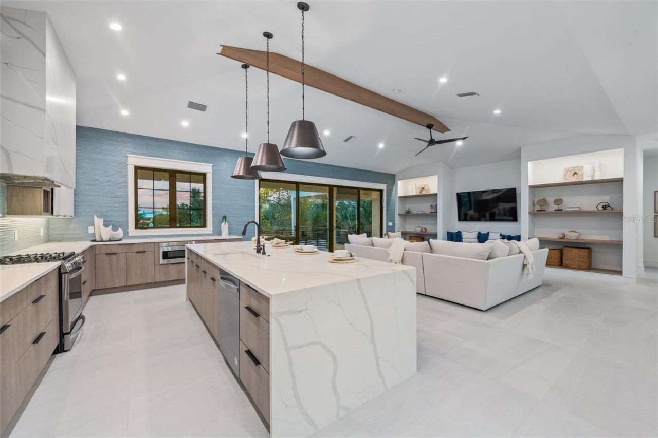 24 N Polk Drive, Sarasota, FL 34236 Photo