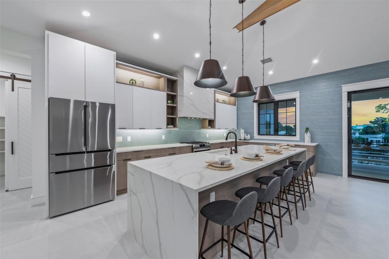 24 N Polk Drive, Sarasota, FL 34236 Photo