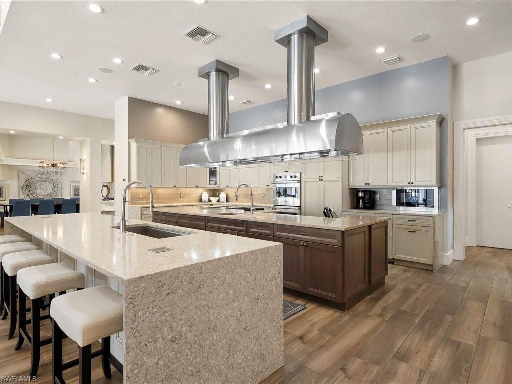 656 Hickory Rd, Naples, FL 34108 Photo