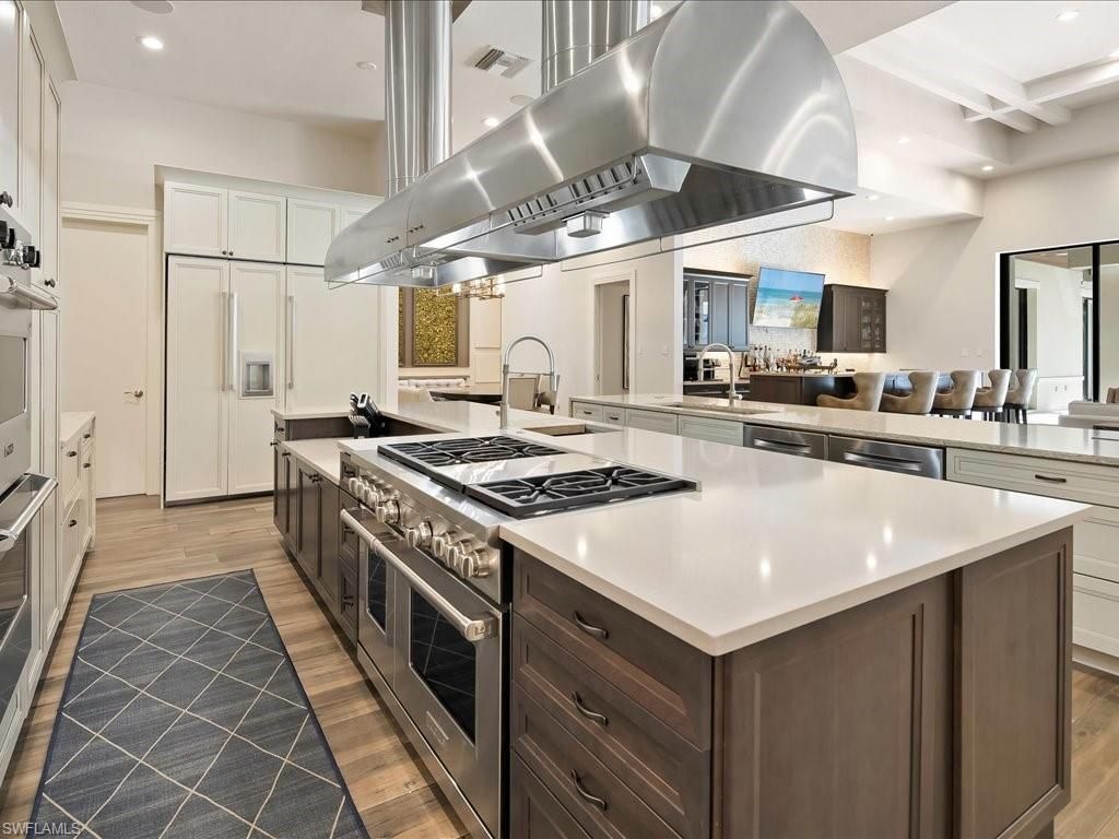 656 Hickory Rd, Naples, FL 34108 Photo