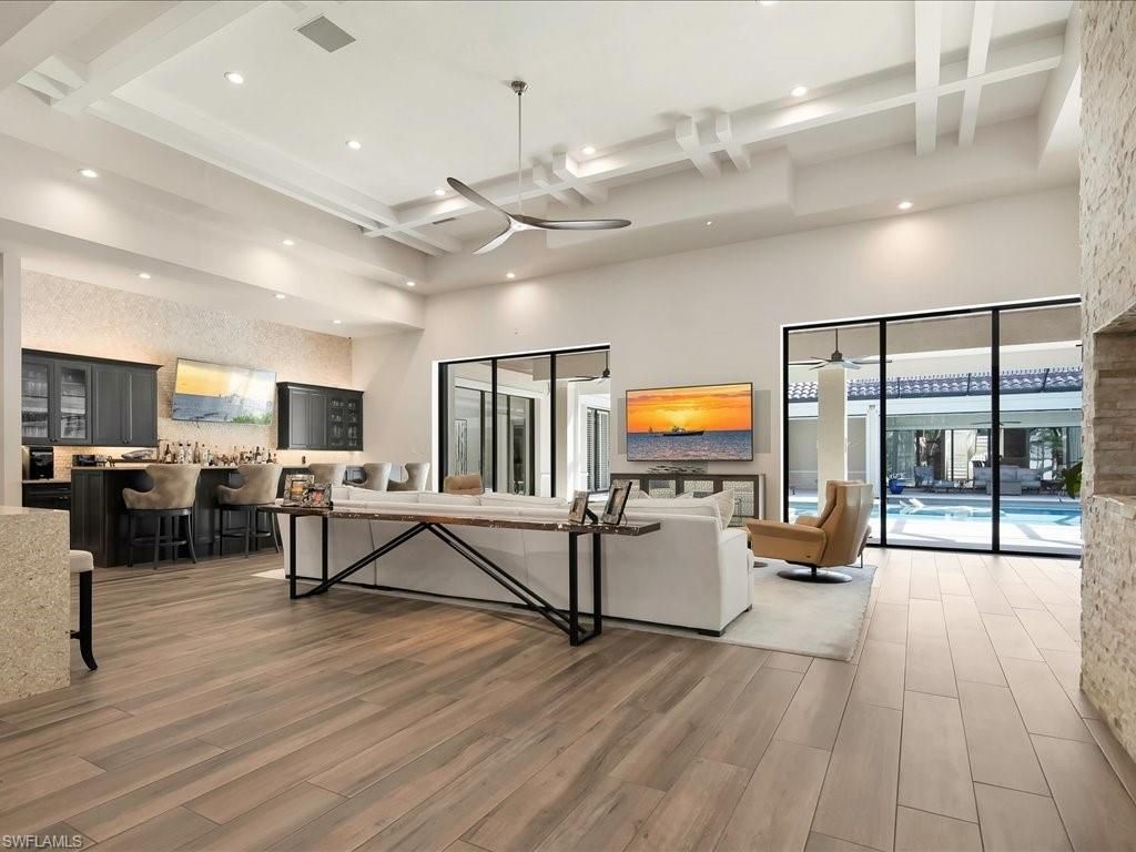 656 Hickory Rd, Naples, FL 34108 Photo