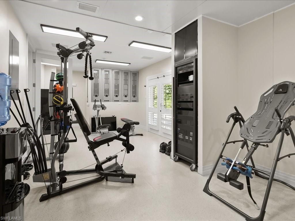 656 Hickory Rd, Naples, FL 34108 Photo