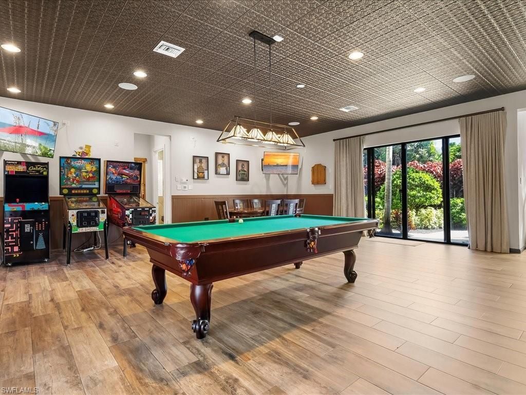 656 Hickory Rd, Naples, FL 34108 Photo