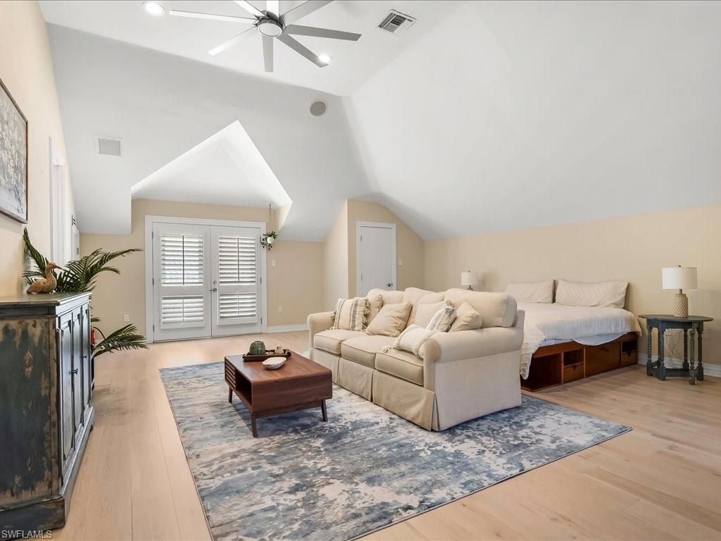 656 Hickory Rd, Naples, FL 34108 Photo