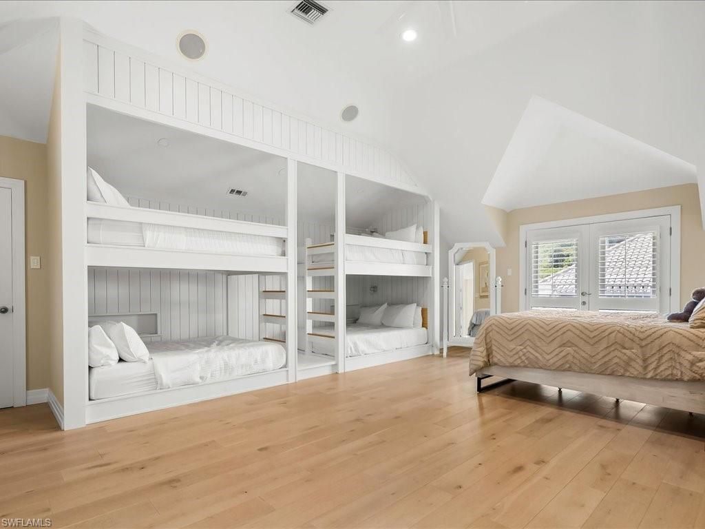 656 Hickory Rd, Naples, FL 34108 Photo