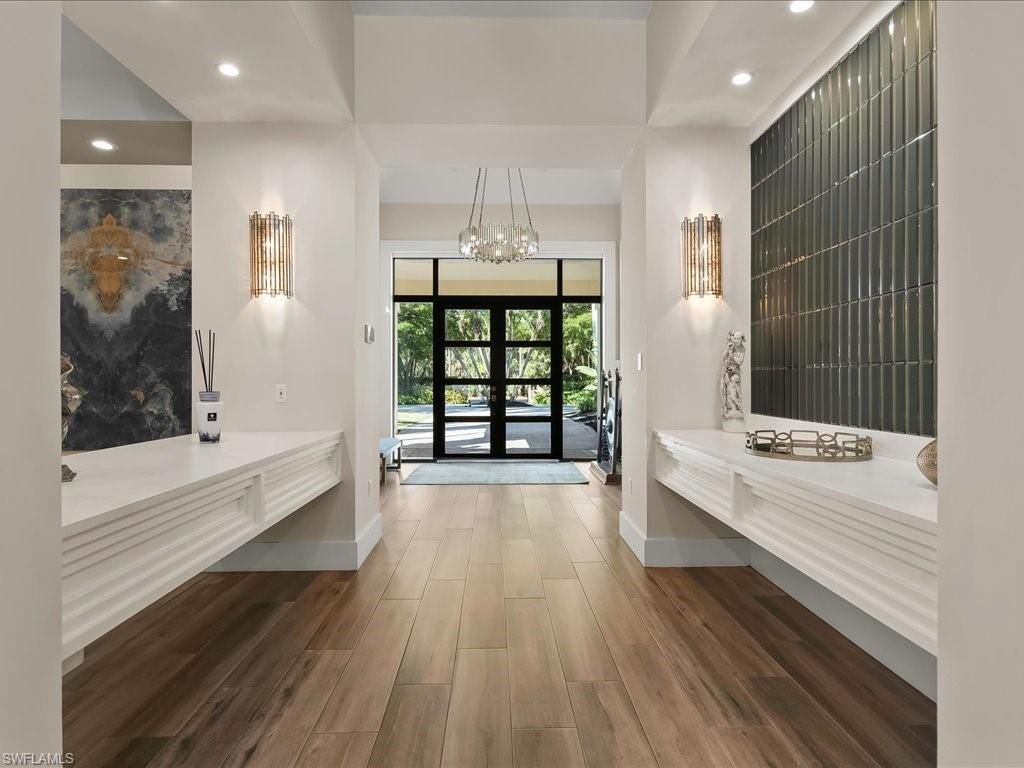 656 Hickory Rd, Naples, FL 34108 Photo