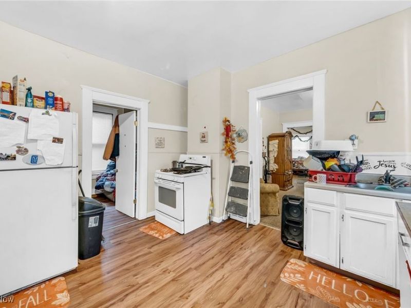 1374 E 115th Street, Cleveland, OH 44106 Photo 2