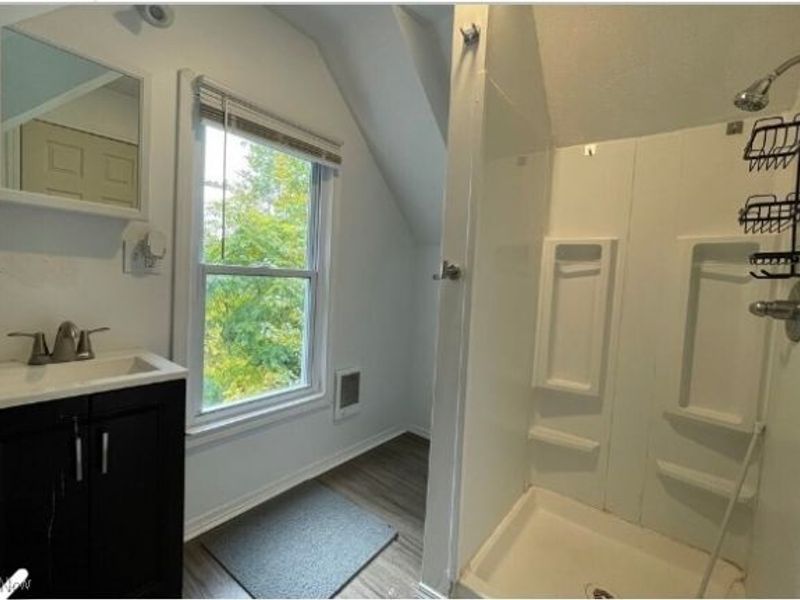 1374 E 115th Street, Cleveland, OH 44106 Photo 33