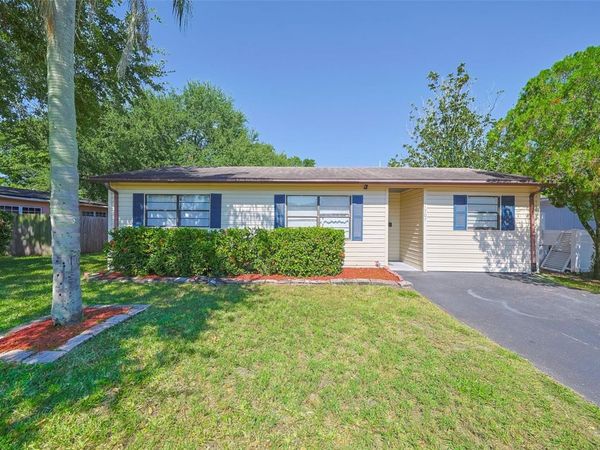 1507 76TH AVENUE N, ST PETERSBURG, FL 33702