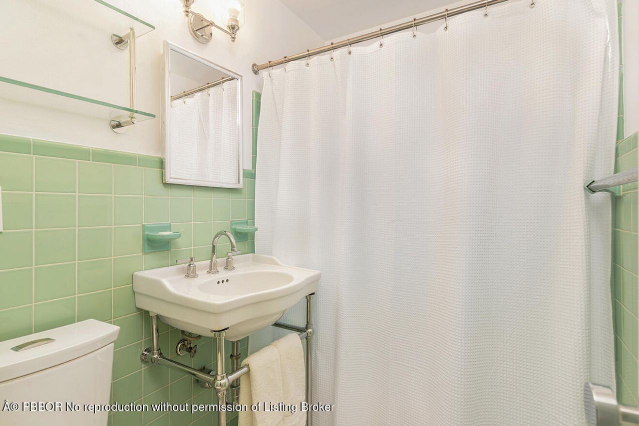 319 Hunter Street, West Palm Beach, FL 33405 Photo