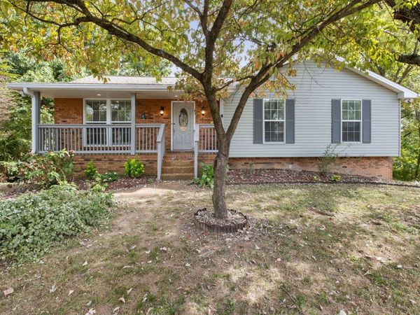 821 Luxemburg Dr, Hermitage, TN 37076