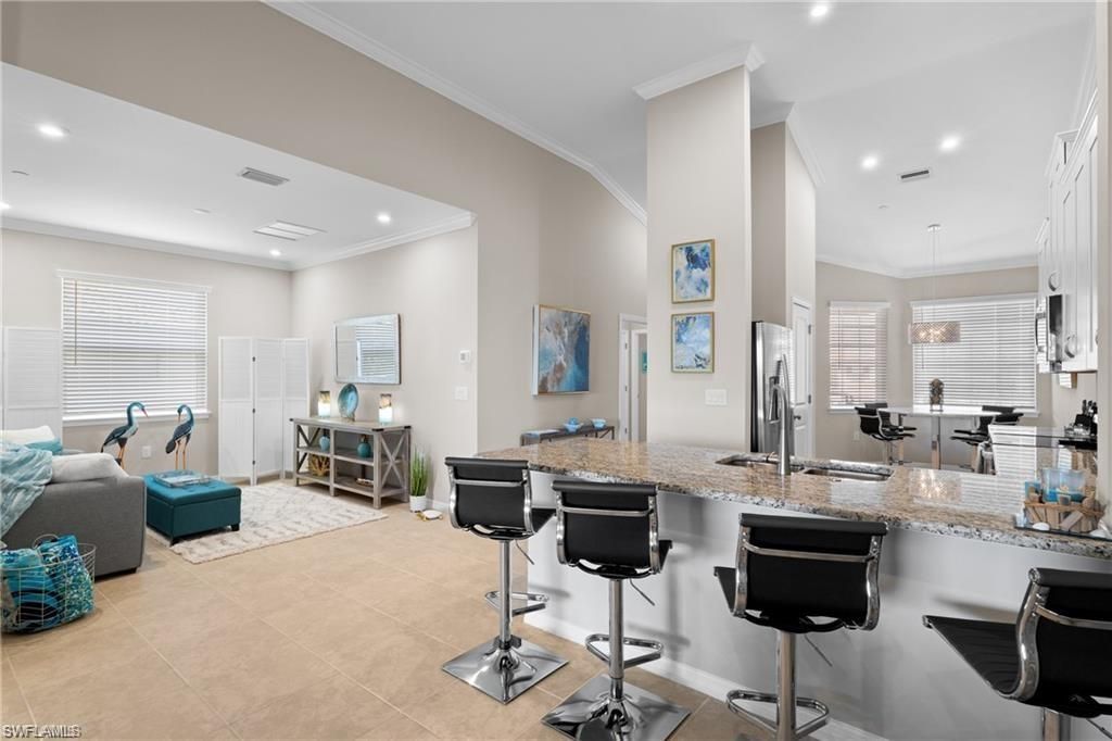 9402 Pocida Ct, Unit 204, Naples, FL 34119 Photo