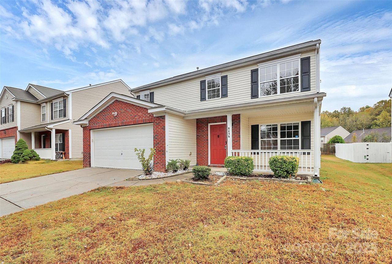 8436 Redding Glen Avenue, Charlotte, NC 28216 Main Photo
