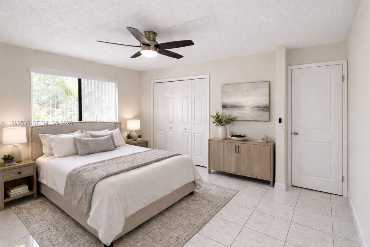 16168 Laurel Dr, Unit 201, Weston, FL 33326 Photo