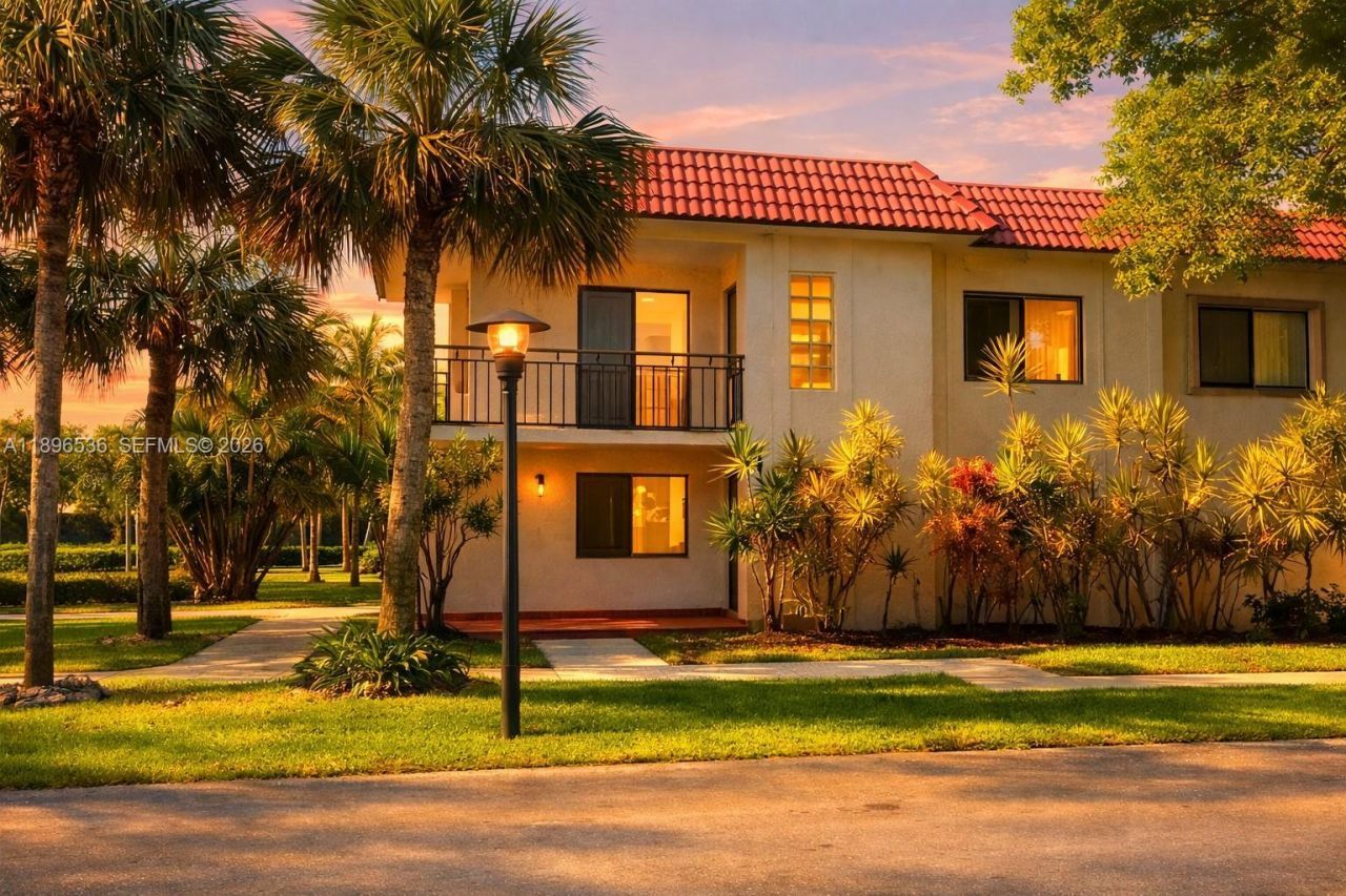 16168 Laurel Dr, Unit 201, Weston, FL 33326 Photo