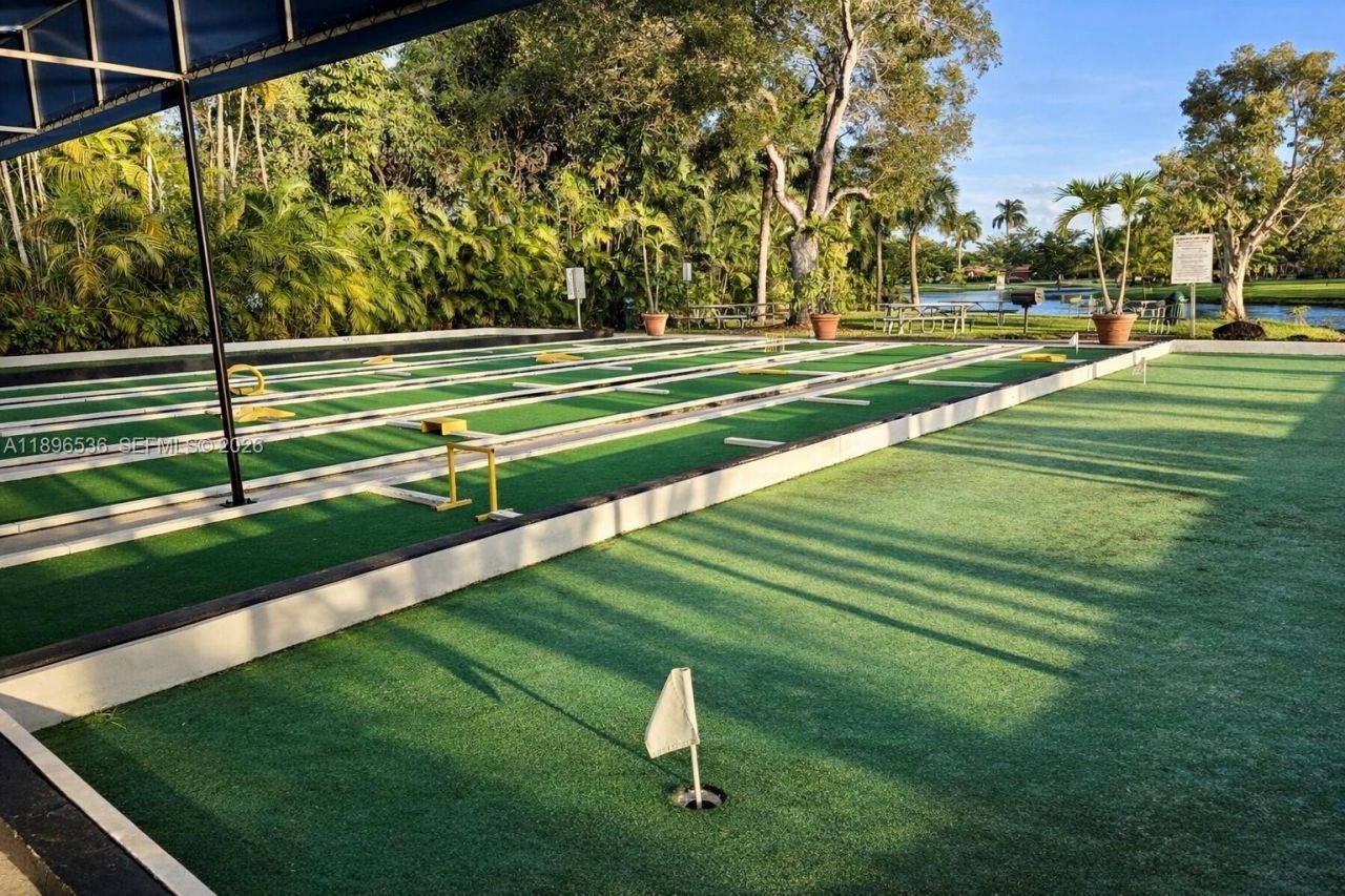 16168 Laurel Dr, Unit 201, Weston, FL 33326 Photo