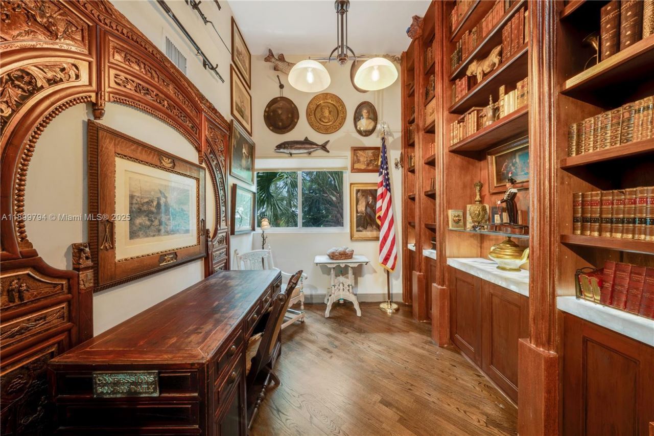 6100 Paradise Point Dr, Palmetto Bay, FL 33157 Photo