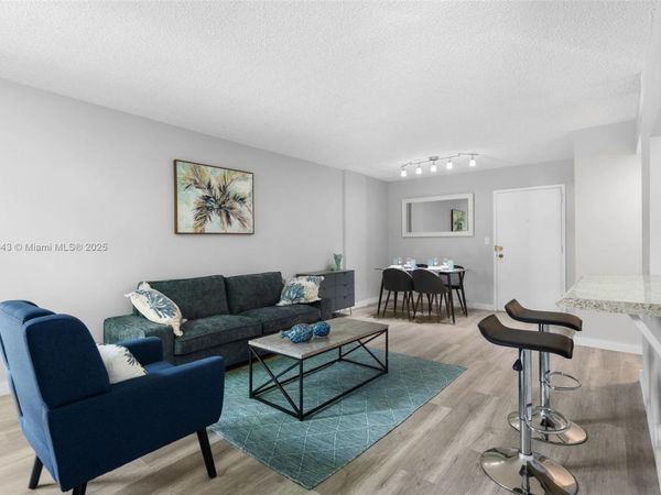 210 172nd St, Unit 128, Sunny Isles Beach, FL 33160