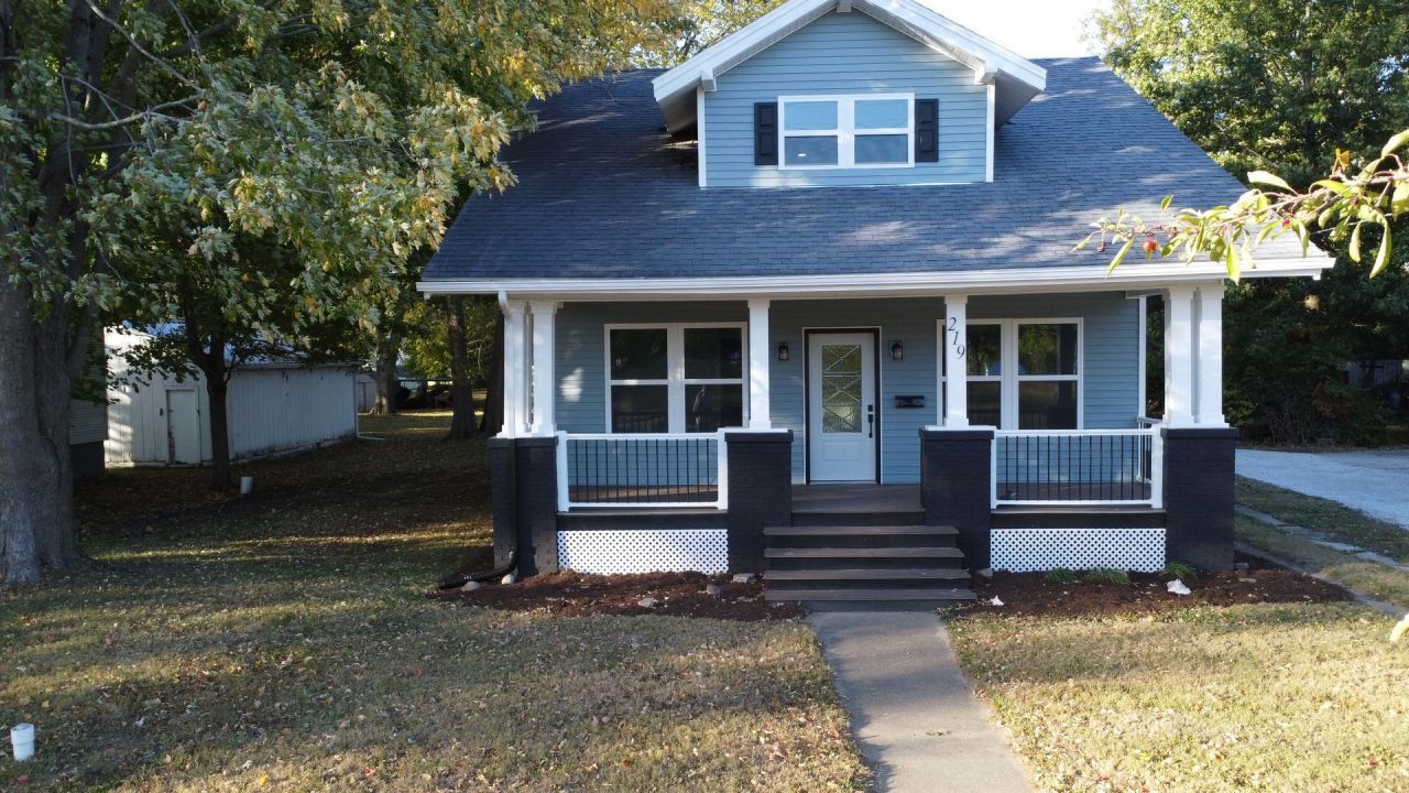 219 W Jones Street, Milford, IL 60953 Main Photo