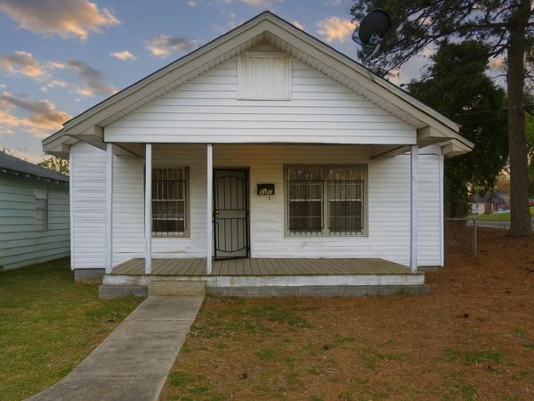 1320 W 24th Street, North Little Rock, AR 72114