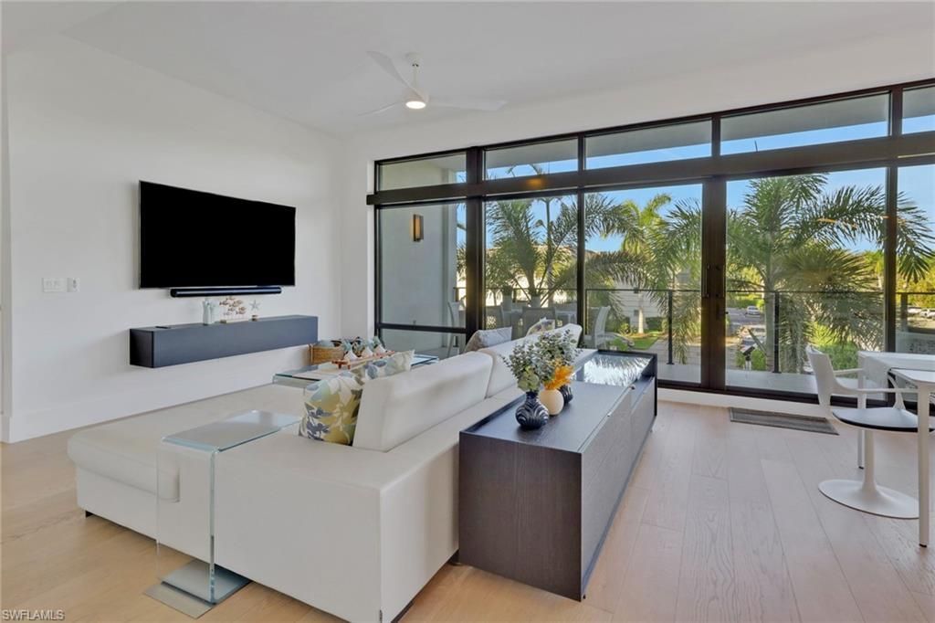 850 Central Ave, Unit 205, Naples, FL 34102 Photo